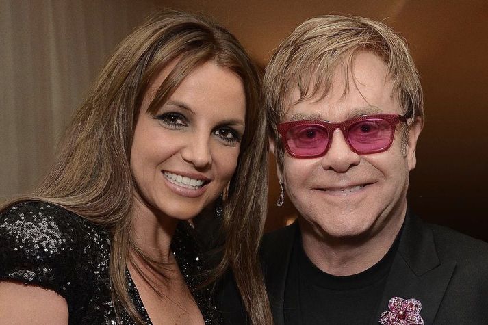 Elton John og Britney Spears klífa íslenska listann.