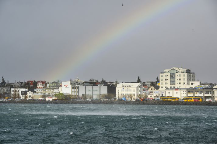 Meirihlutinn í Hafnarfirði var gagnrýndur fyrir að hækka ekki útsvar. 