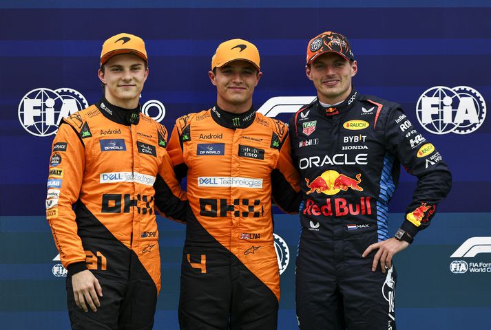 Lando Norris (fyrr miðju) er með örlögin í sínum eigin höndum í baráttunni við Oscar Piastri (til vinstri) og Max Verstappen (til hægri) um heimsmeistaratitil ökuþóra í Formúlu 1