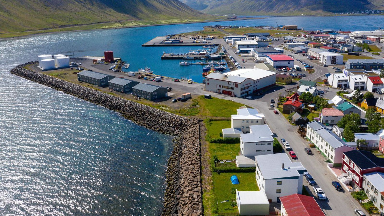 Björgunar­sveit í fýlu­ferð vegna neyðar­blyss - Vísir