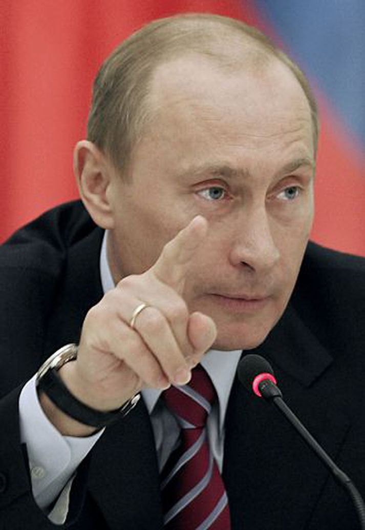 Pútín segist ekki treysta fullyrðingum bandarískra stjórnvalda um að eldflaugavörnunum sé ekki beint gegn Rússlandi.