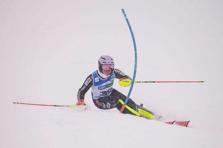 Keppt var í mjög krefjandi aðstæðum í gær og keppni gat ekki farið fram í dag.