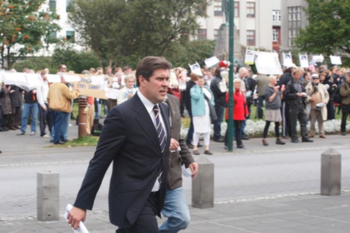 Bjarni Benediktsson ræddi við forystumenn ríkisstjórnarinnar í dag. Mynd/ Anton.