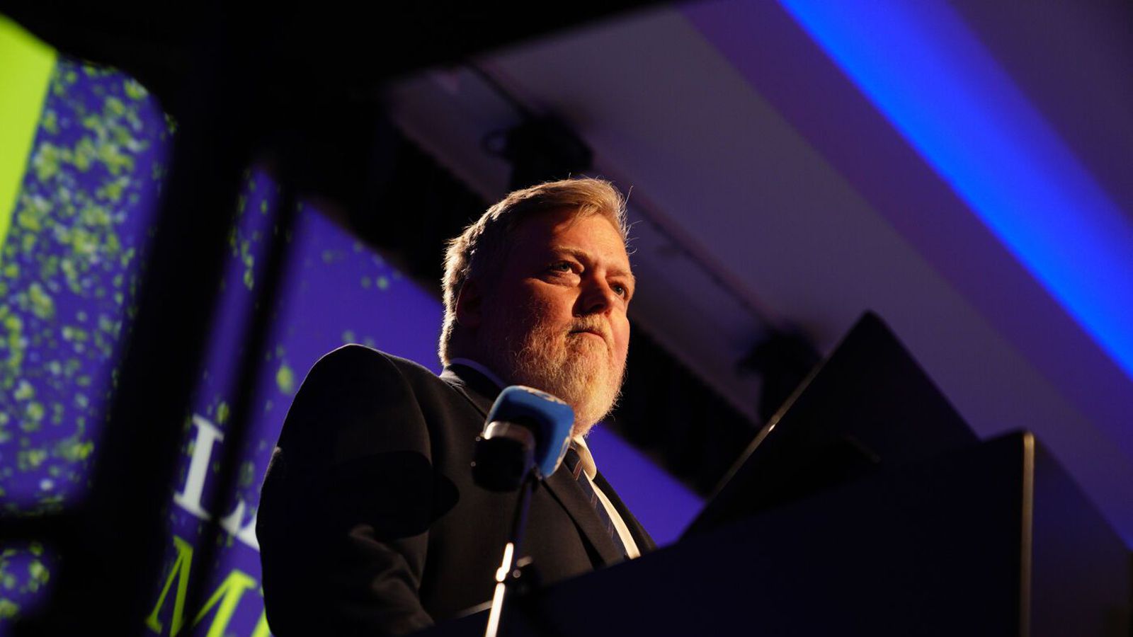 Mið­flokkurinn nálgast Sam­fylkingu