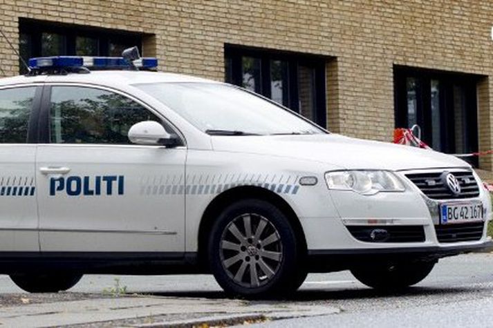 Lögreglan hefur ekki enn yfirheyrt manninn.