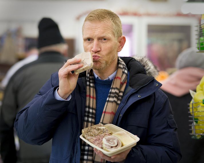 Geir Gunnar næringarfræðingur segir þorramatinn betri kost en amerískan skyndibita. Hollustugildið sé töluvert ef hófs er gætt. 