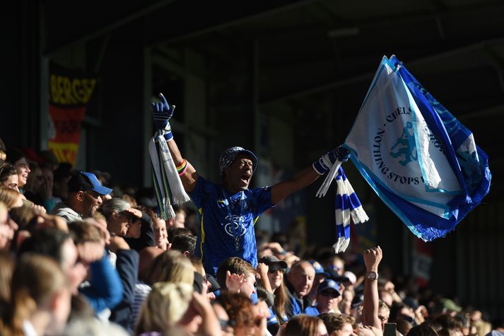 Stuðningsmenn Chelsea sem vilja eyða Aðfangadegi í fótboltaferð hafa öruggt far fram og til baka.