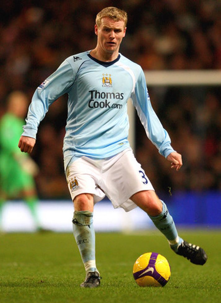 Michael Ball í leik með Manchester City.