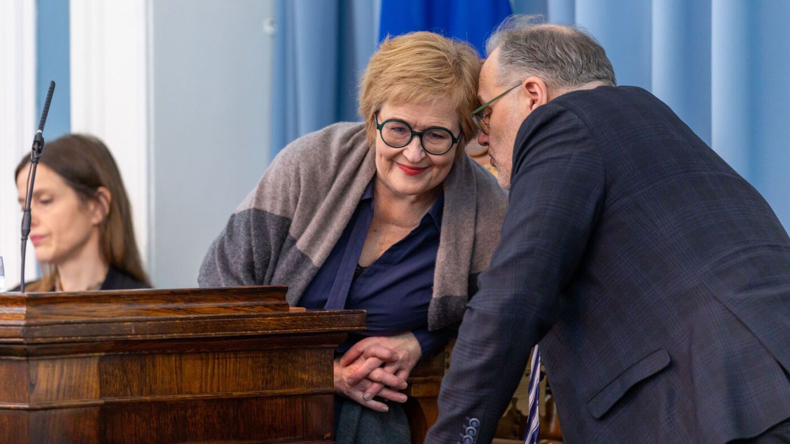 Grá­sleppan hleypir upp störfum þingsins