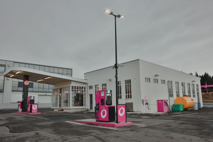 Um er að ræða bensínstöð Orkunnar í Skógarhlíð.
