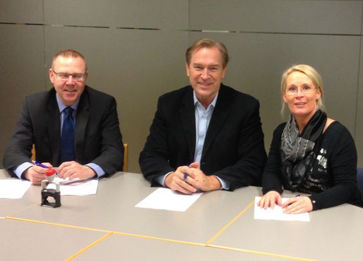 Kristín Völundardóttir, forstjóri Útlendingastofnunar, Árni Sigfússon, bæjarstjóri Reykjanesbæjar, og Hermann Sæmundsson, skrifstofustjóri í innanríkisráðuneytinu.