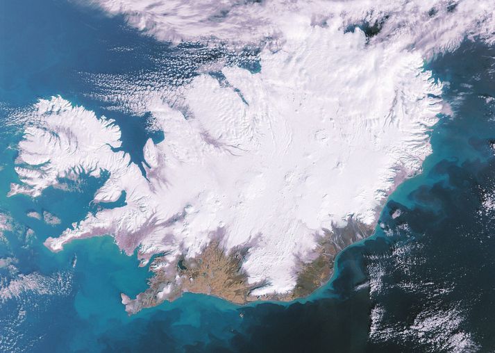 Ísland frá sjónarhóli Envisat, gervihnattar Evrópsku geimstofnunarinnar.