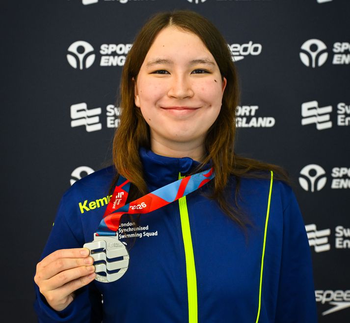 Andrea Elíasson er fyrst Íslendinga til að vinna verðlaun í samhæfðri sundfimi á alþjóðlegum vettvangi. 