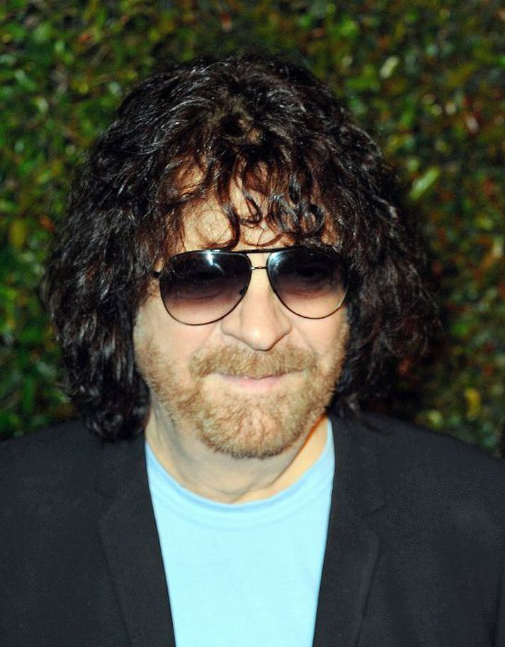 Jeff Lynne er á leið í stúdíó.