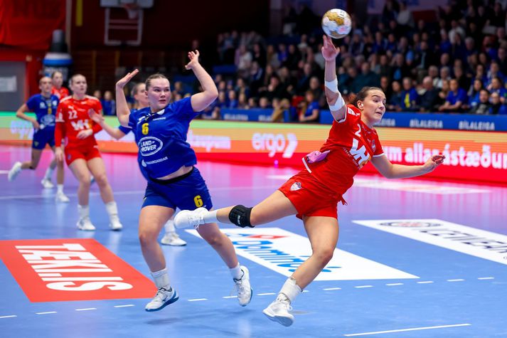 Elín Klara Þorkelsdóttir var markahæst hjá Haukum með níu mörk. 