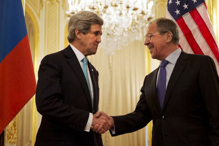 John Kerry og Sergei Lavrov.