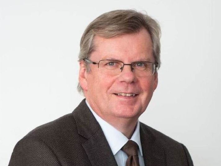 Hreinn Loftsson hefur verið ráðinn aðstoðarmaður Guðrúnar Hafsteinsdóttur, dómsmálaráðherra.