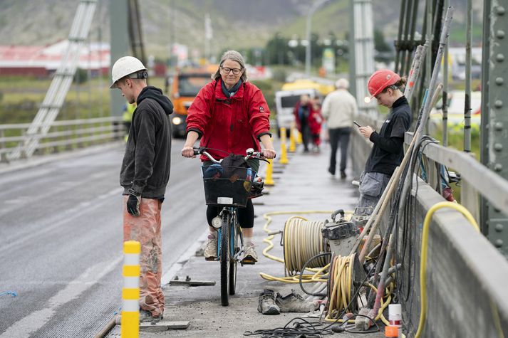 Frá framkvæmdum á brúnni í vikunni.