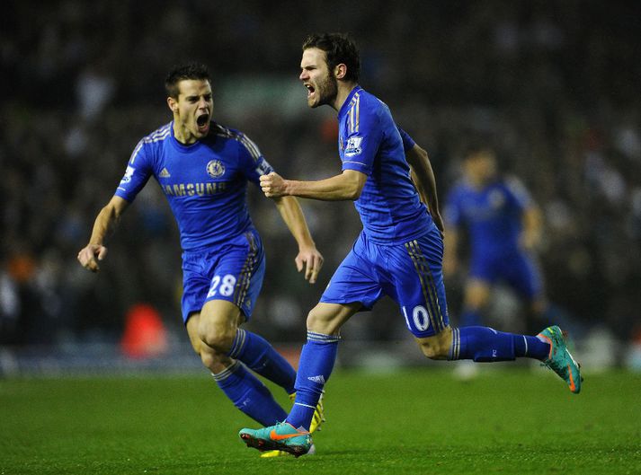 Mata fagnar markinu sem kom Chelsea á bragðið í kvöld.