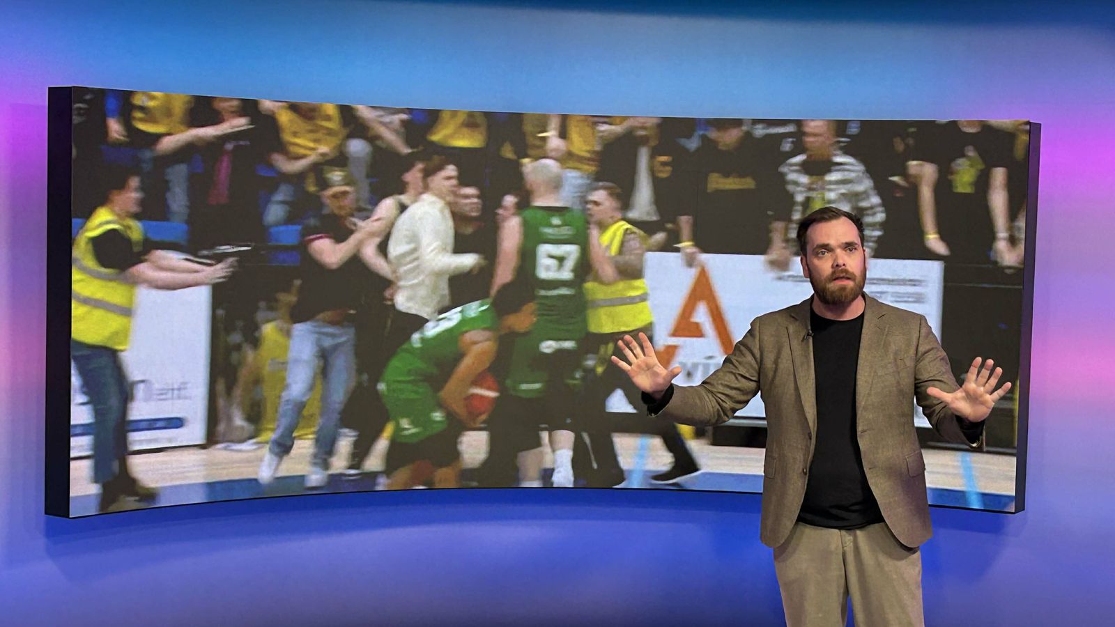 Greindi allt fía­skóið í Grinda­vík: „Aug­ljóst að hann er ekki að slást við dómarann“