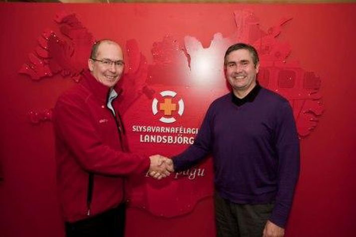 Kristinn Ólafsson, framkvæmdastjóri Slysavarnafélagsins Landsbjargar, og Magnús Ingi Stefánsson, hópstjóri hjá TM Software.