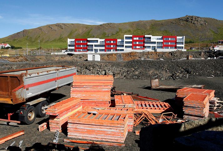 Meðal annars tók Arnar þátt í uppbyggingu í Helgafellslandi.