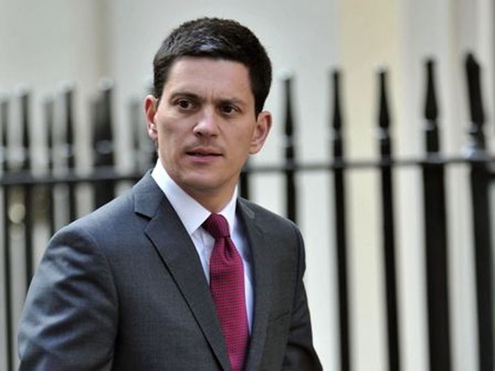 David Miliband, fyrrum utanríkisráðherra Bretlands, sem kemur hingað til lands í vikunni í boði forseta Íslands, mun funda með Steingrími J. Sigfússyni, atvinnuvega- og nýsköpunarráðherra og Má Guðmundssyni, seðlabankastjóra.