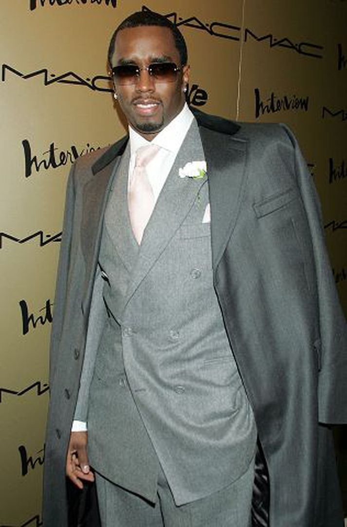 P. Diddy Seldi „óvart“ pelsa sem gerðir voru úr hundafeldi.
