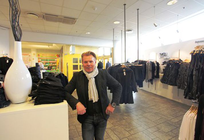 Gunnar Már Levísson í Herra Hafnarfirði. Hann var gagnrýndur af lögreglunni fyrir að gefa áfengisgjafabréf.