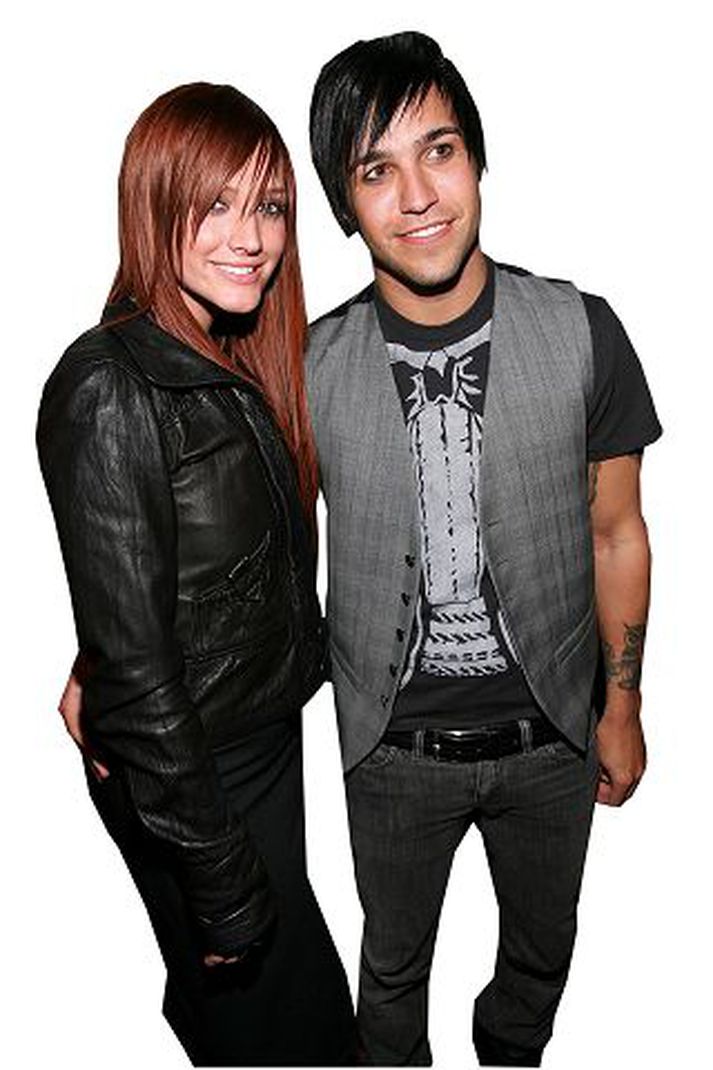 Ósátt
Ashlee Simpson er ósátt við slúðurbloggarann Perez Hilton sem skrifaði að hún hefði verið full.