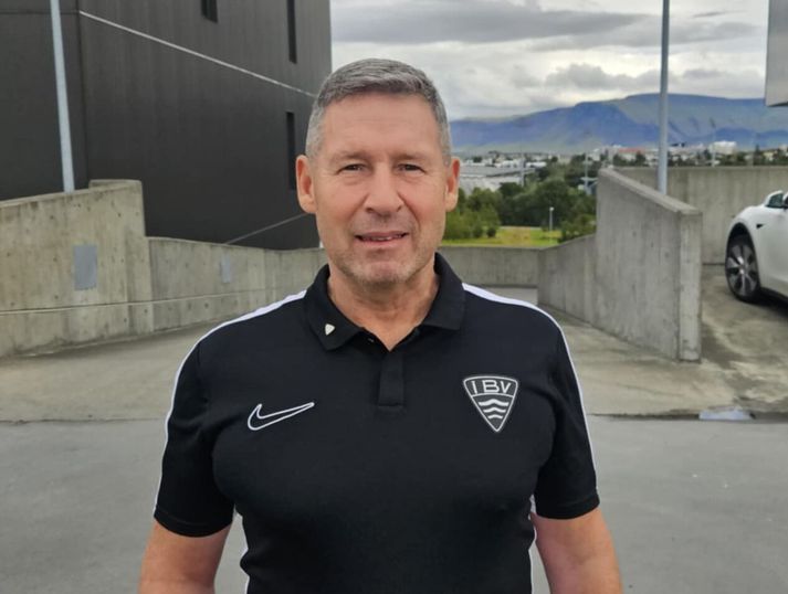 Jón Ólafur Daníelsson stýrir ÍBV sem er búið að vinna Lengjudeild kvenna.