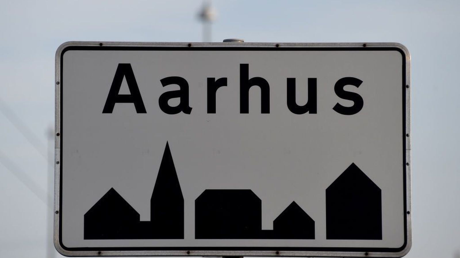 Ók inn í hús og varð konu á sjö­tugs­aldri að bana