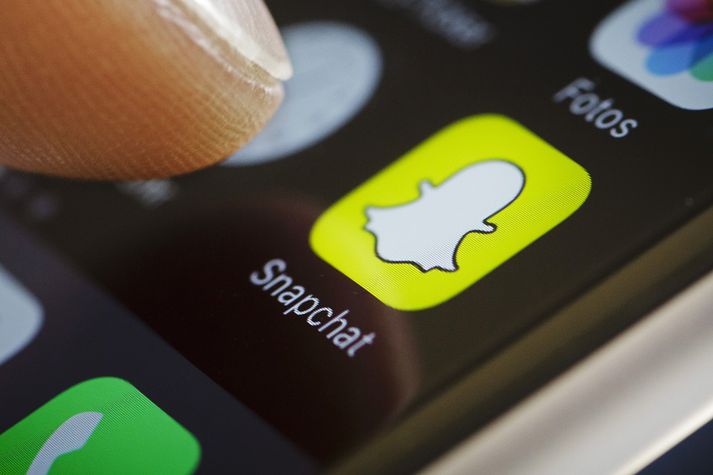 Stúlkan og maðurinn kynntust í gegnum Snapchat og voru eftir það í samskiptum í gegnum forritið og í gegnum SMS-skilaboð.