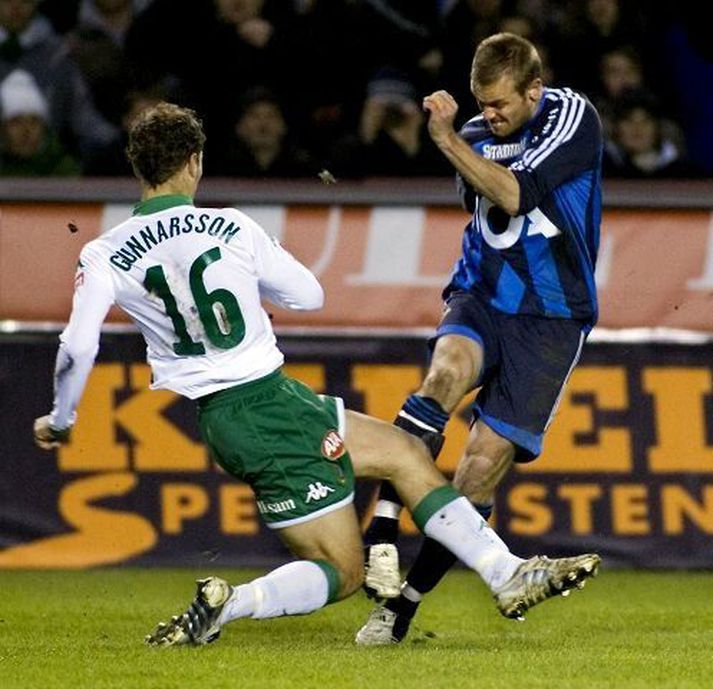 Gunnar Þór Gunnarsson lætur hér til sín taka í sænska boltanum.