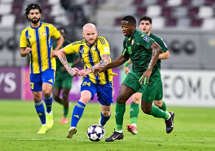 Aron Einar Gunnarsson í leik gegn Al Shorta fyrr á leiktíðinni, í Meistaradeild Asíu.