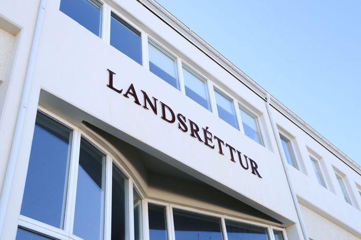 Málið fór fyrir Landsrétt.