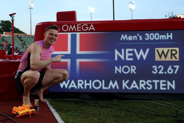 Karsten Warholm hélt að hann hefði sett heimsmet á heimavelli en Alþjóða frjálsíþróttasambandið vill ekki viðurkenna það.