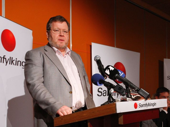 Össur Skarphéðinsson, iðnaðarráðherra.