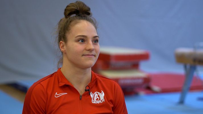 Thelma Aðalsteinsdóttir kom sá og sigraði á Íslandsmótinu í áhaldafimleikum um helgina.