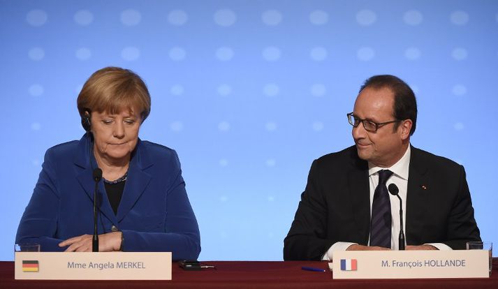 Angela Merkel Þýskalandskanslari og Francois Hollande Frakklandsforseti halda sameiginlega ræðu í Evrópuþinginu í Strasbourg síðar í dag.
