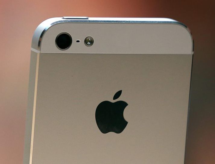 Samsung Galaxy 4S er næstum tvisvar sinnum hraðari en iPhone 5.