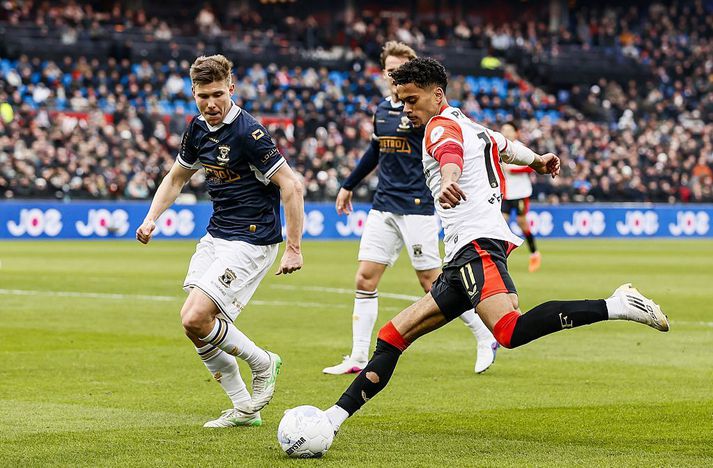 Alfons og félagar í vörninni voru örfáum mínútum frá því að ná í mikilvægt stig.