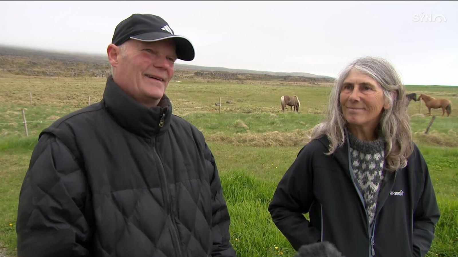 Bjóða ferða­mönnum að gista í súrheysturni