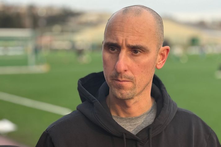 Ian Jeffs er nýr þjálfari kvennaliðs Breiðabliks í fótbolta. Hann hlakkar til verkefnisins og stefnir hátt með liðið.