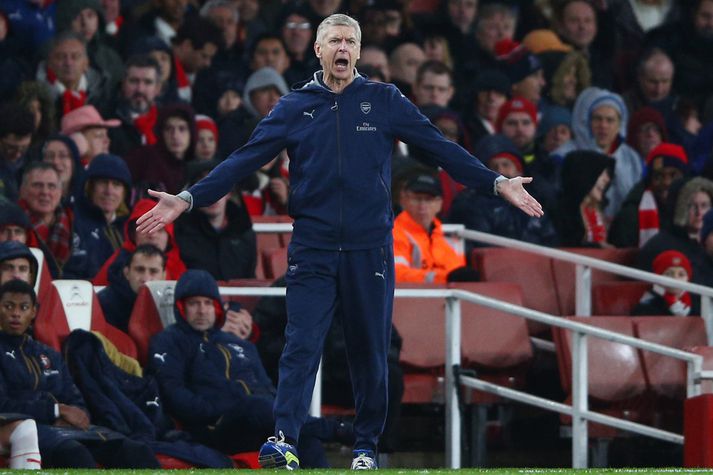 Wenger var ósáttur með ýmislegt í naumum 1-0 sigri á Newcastle í gær.