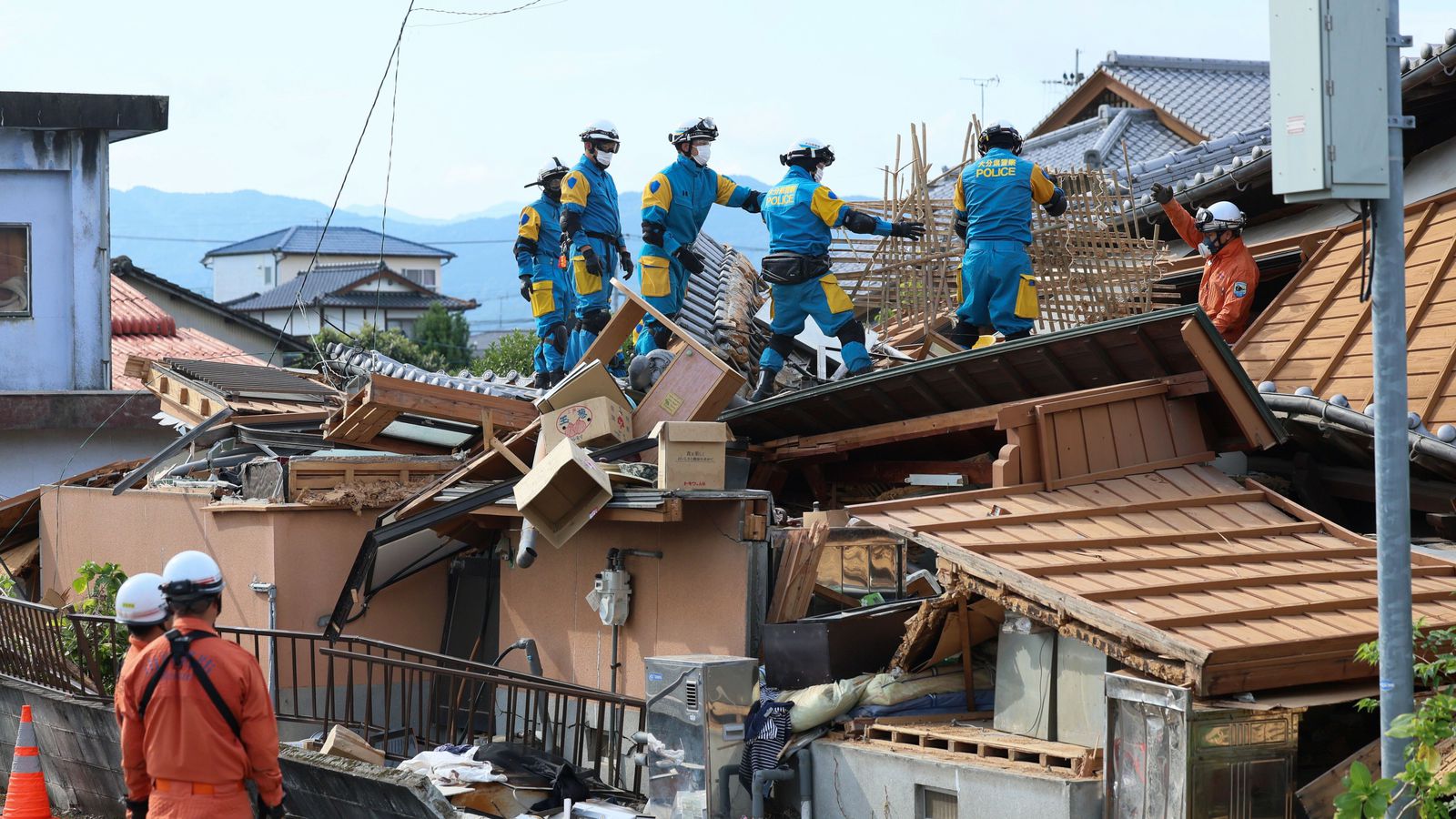 Minnst þrjá­tíu látnir í Japan