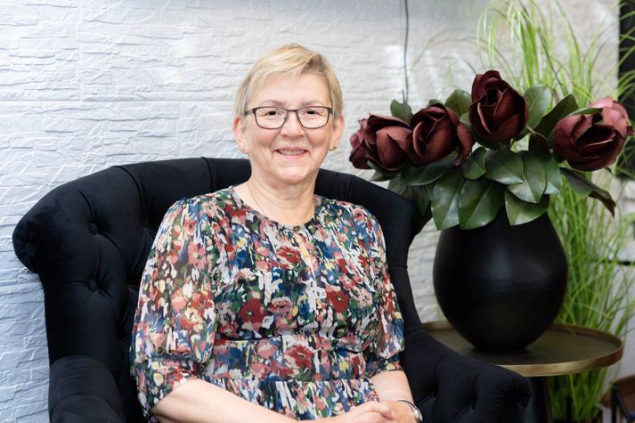 Ólöf H. Aðalsteinsdóttir stríðir við liðagigt en nýtir sér sérstaka líkamsmeðferð til að halda verkjunum niðri.