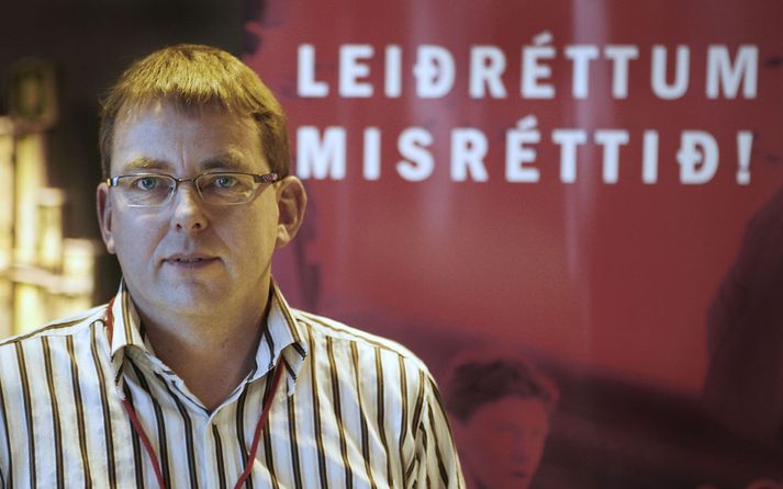 Formaður Framsýnar á Húsavík segir sameiningu samtaka í sjávarútvegi rökrétt. Þau leiði vonandi til þess að loksins verði samið við sjómenn. Krafa um allt að 30 prósenta launahækkun.