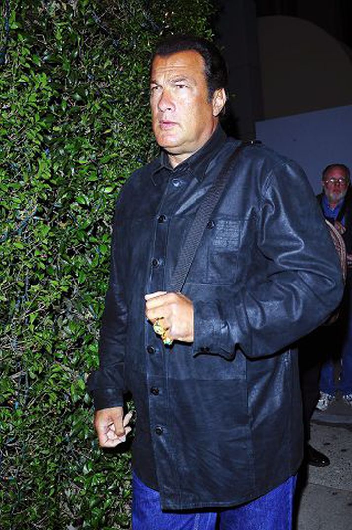 Fjölþreifinn
Steven Seagal er kærður fyrir kynferðislegt áreiti af þremur konum.