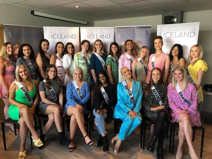 Tuttugu stelpur keppast um titilinn Miss Universe Iceland í ár.